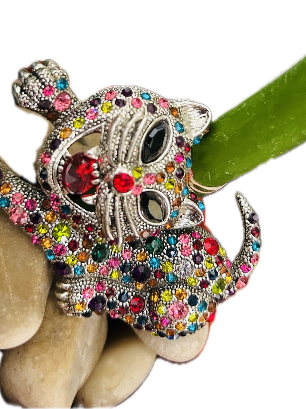 Sparkly Multicolor Crystal Silvertoned Feline Cat Large Women's Brooch Pin 3"